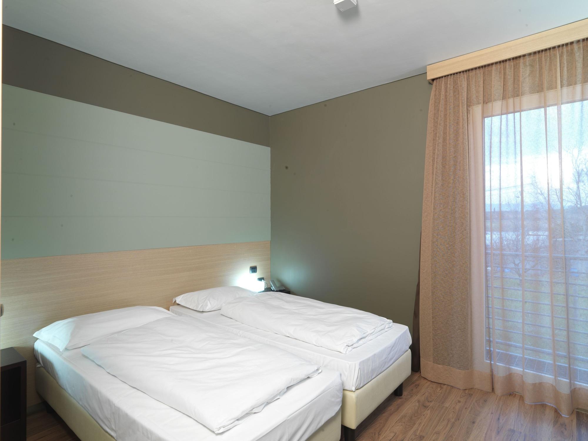 Empoli Hotel Экстерьер фото